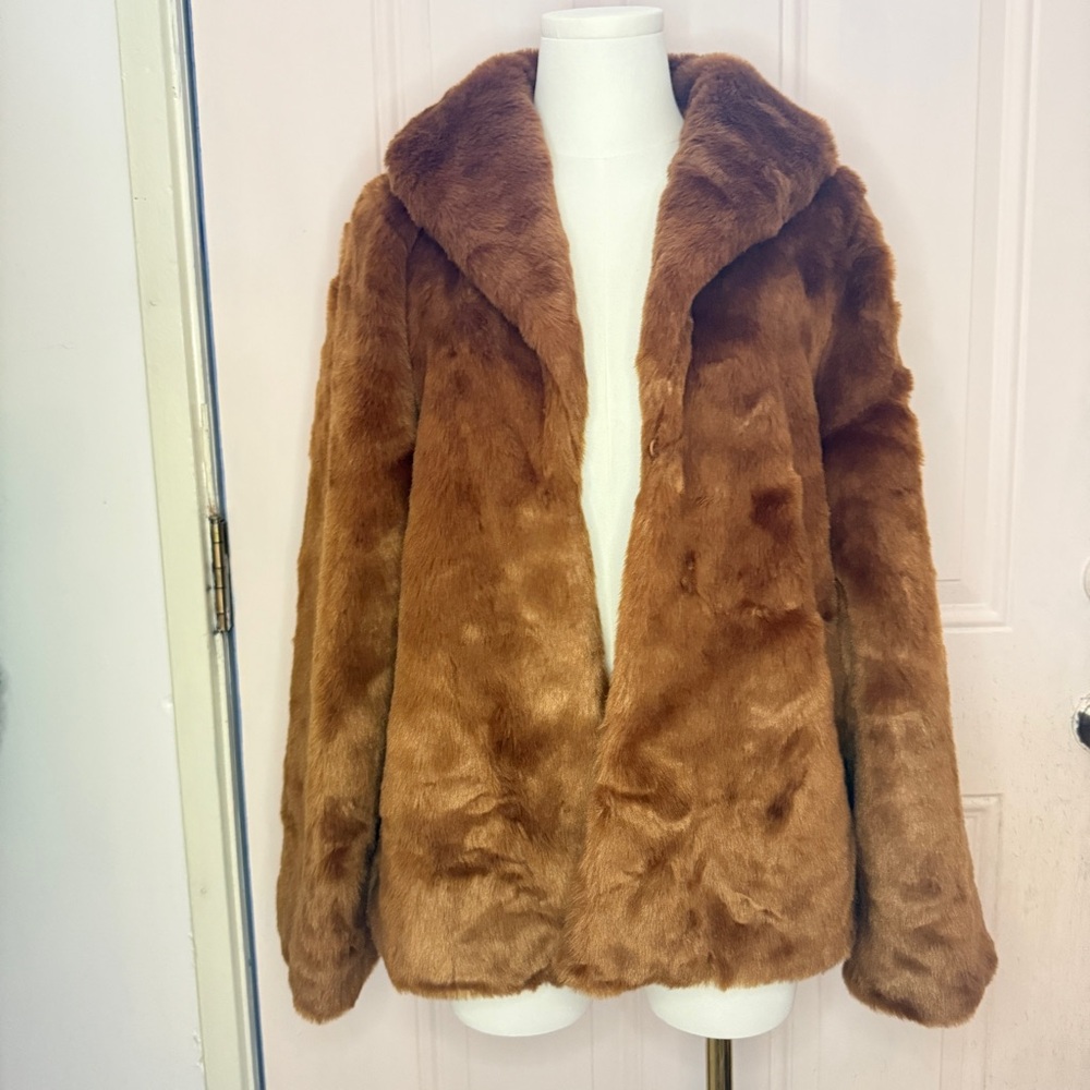 Women's Faux Fur Coat in Brown